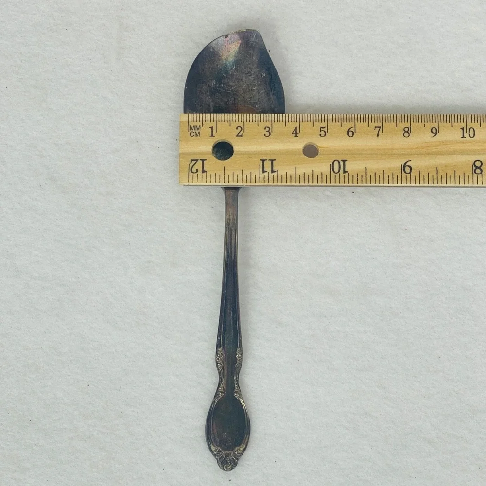 Unbranded Cream Soup Spoon OS Floral Scroll Silver Tarnish Vintage Fair